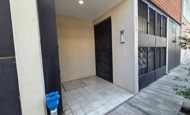 DEPARTAMENTO EN VENTA DE 2 RECAMARAS, CERCA DEL CUCEI Y PARQUE AGUA AZUL Y CALZADA INDEPENDENCIA..