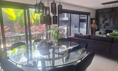 VENTA HERMOSA CASA EN PUERTA DE HIERRO EQUIPADA Y AMUEBLADA