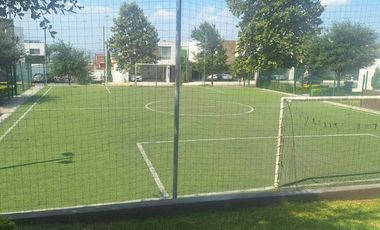 VENTA HERMOSA CASA EN PUERTA DE HIERRO EQUIPADA Y AMUEBLADA