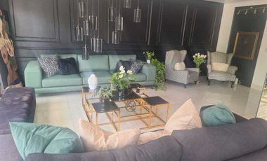 VENTA HERMOSA CASA EN PUERTA DE HIERRO EQUIPADA Y AMUEBLADA