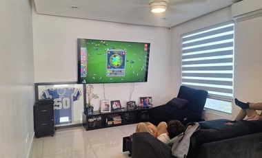 VENTA HERMOSA CASA EN PUERTA DE HIERRO EQUIPADA Y AMUEBLADA