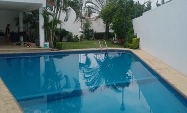 Venta de Casa en condominio solo 8