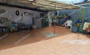 VENTA BONITA Y AMPLIA CASA CANDILES BUCARAMANGA
