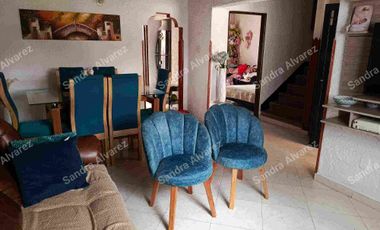 VENTA BONITA Y AMPLIA CASA CANDILES BUCARAMANGA