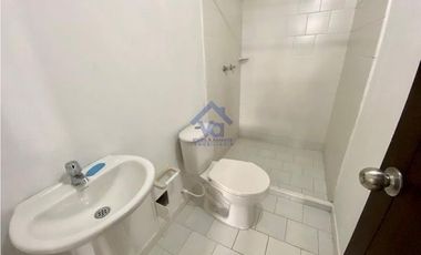 ARRIENDA APARTAMENTO PUERTAS DEL SOL