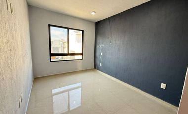 SE RENTA CASA EN VITANA RESIDENCIAL $19,000.00 ZONA CUCSH