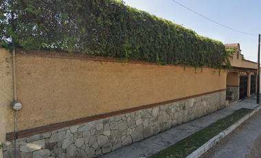 Casa en venta en Av. Bugambilias 40, Brisas de Cuautla, Cuautla. Excelente oportunidad con alberca