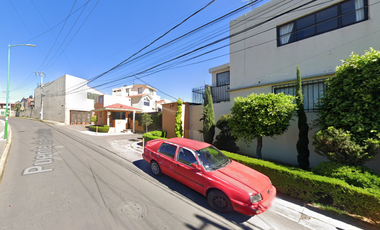 INVERSIÓN AL SUR DE CDMX: Casa en San Nicolás Totolapan, Magdalena Contreras ¡Ahorro del 50%!