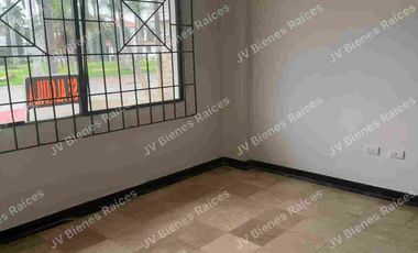 Rento Casa urbanización Laguna Dorada Samborondon