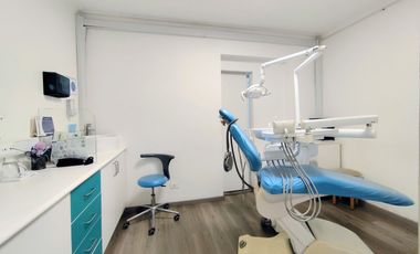 Remodelada para oficinas, San Miguel, Metro Lo Vial