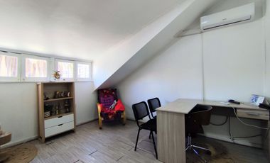 Remodelada para oficinas, San Miguel, Metro Lo Vial