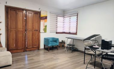 Remodelada para oficinas, San Miguel, Metro Lo Vial