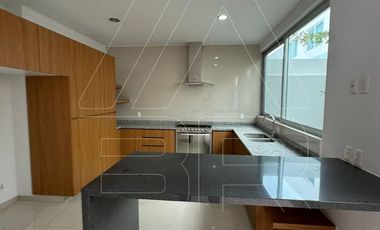 🏡 CASA IMPECABLE EN RENTA – PUNTO SUR 1