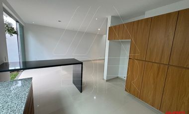 🏡 CASA IMPECABLE EN RENTA – PUNTO SUR 1