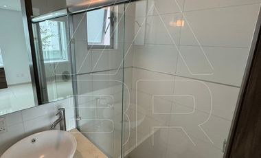 🏡 CASA IMPECABLE EN RENTA – PUNTO SUR 1