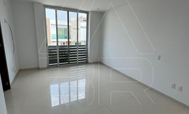 🏡 CASA IMPECABLE EN RENTA – PUNTO SUR 1