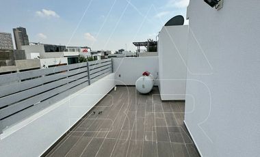 🏡 CASA IMPECABLE EN RENTA – PUNTO SUR 1