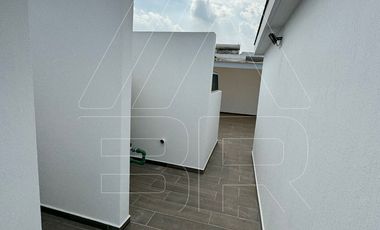 🏡 CASA IMPECABLE EN RENTA – PUNTO SUR 1