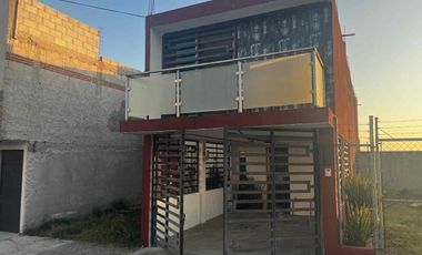 Hermosa y amplia casa en renta en Galaxia La Calera