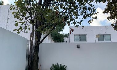 HERMOSA CASA EN VENTA EN BUGAMBILIAS SEGUNDA SECCION