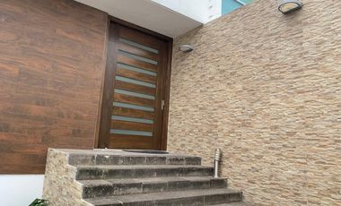 HERMOSA CASA EN VENTA EN BUGAMBILIAS SEGUNDA SECCION