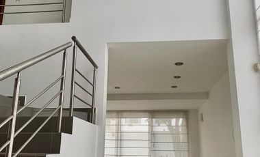 HERMOSA CASA EN VENTA EN BUGAMBILIAS SEGUNDA SECCION