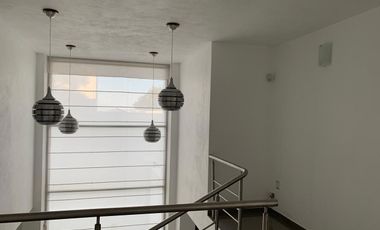 HERMOSA CASA EN VENTA EN BUGAMBILIAS SEGUNDA SECCION