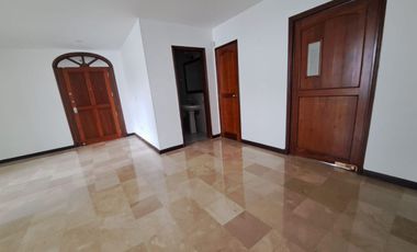 SE ARRIENDA APARTAMENTOEN SANTA TERESITA CALI