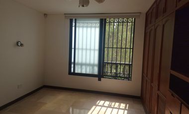SE ARRIENDA APARTAMENTOEN SANTA TERESITA CALI