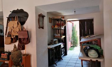 PROPIEDAD EN ESQUINA CON 3 ESPACIOS INDEPENDIENTES – IDEAL PARA NEGOCIO, TALLER, OFICINA O INVERSIÓN