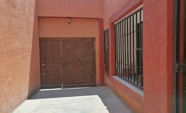 PROPIEDAD EN ESQUINA CON 3 ESPACIOS INDEPENDIENTES – IDEAL PARA NEGOCIO, TALLER, OFICINA O INVERSIÓN