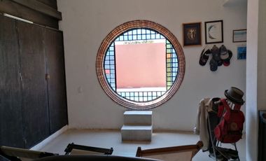 PROPIEDAD EN ESQUINA CON 3 ESPACIOS INDEPENDIENTES – IDEAL PARA NEGOCIO, TALLER, OFICINA O INVERSIÓN