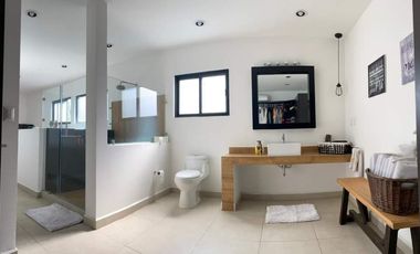 RENTA CASA CON ALBERCA EN BALVANERA GOLF POLO COUNTRY CLUB