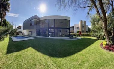 RENTA CASA CON ALBERCA EN BALVANERA GOLF POLO COUNTRY CLUB