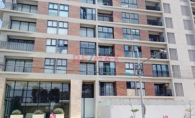 Alquiler De Departamento En Monterrico- Surco.