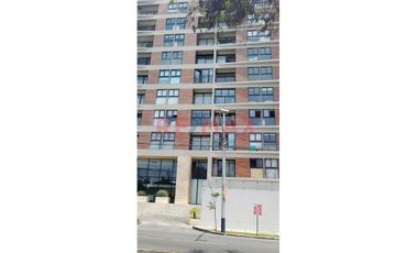 Alquiler De Departamento En Monterrico- Surco.