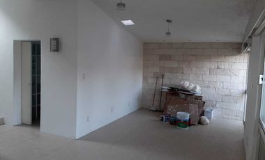 RENTA Casa Gral. Miguel Miramón Lomas Verdes Naucalpan de Juárez a 2 min Escuela Cristóbal Colón