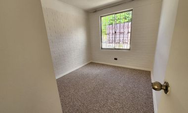 SE ARRIENDA EN CURAUMA- CASA PUERTAS DEL SOL 3D 2B 1E