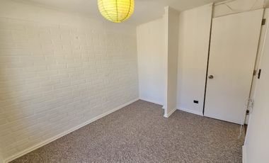 SE ARRIENDA EN CURAUMA- CASA PUERTAS DEL SOL 3D 2B 1E