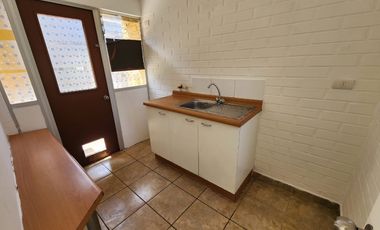 SE ARRIENDA EN CURAUMA- CASA PUERTAS DEL SOL 3D 2B 1E