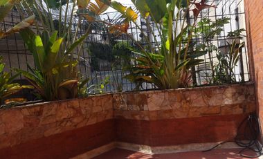 se arrienda apartamento barrio Santa Teresita