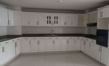 se arrienda apartamento barrio Santa Teresita