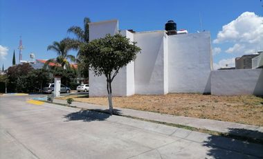 Casa con Terreno Ampliado en Privada – Excelente Plusvalía cerca de Altacia