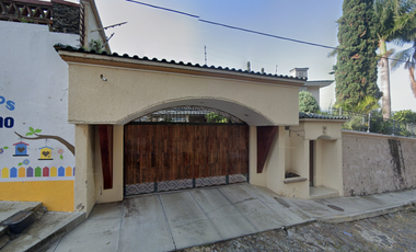 CASA EN VENTA EN LOMA DEL BARRO ZAPOTLAN JALISCO DE REMATE