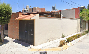 CASA VENTA REMATE CESION DERECHOS VILLA VERDE  FRACC VILLAS DE LA HACIENDA   LOS PINOS CELAYA  -MP