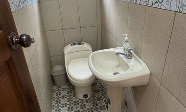 EN VENTA PROPIEDAD CON 2 HERMOSAS CASAS AMOBLADAS EN SAN CLEMENTE-MANABI, PARA INVERSION