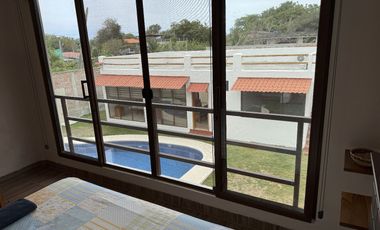 EN VENTA PROPIEDAD CON 2 HERMOSAS CASAS AMOBLADAS EN SAN CLEMENTE-MANABI, PARA INVERSION