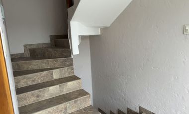 EN VENTA PROPIEDAD CON 2 HERMOSAS CASAS AMOBLADAS EN SAN CLEMENTE-MANABI, PARA INVERSION