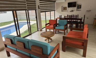 EN VENTA PROPIEDAD CON 2 HERMOSAS CASAS AMOBLADAS EN SAN CLEMENTE-MANABI, PARA INVERSION