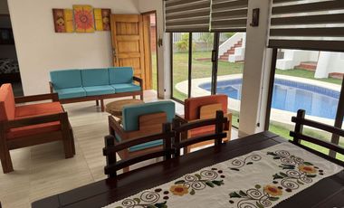 EN VENTA PROPIEDAD CON 2 HERMOSAS CASAS AMOBLADAS EN SAN CLEMENTE-MANABI, PARA INVERSION